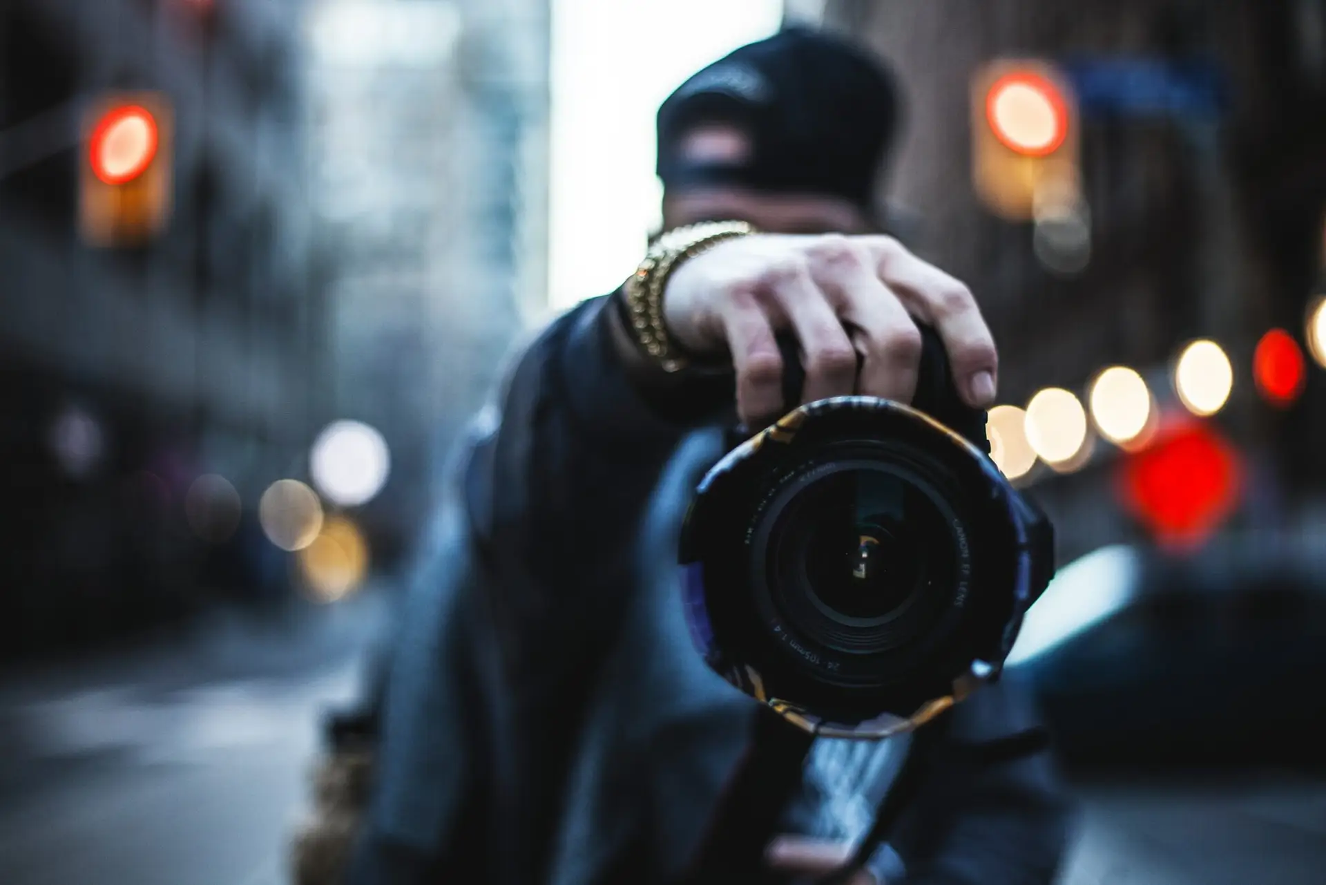 Flash camera